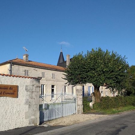Domaine Du Grand Ormeau Bed & Breakfast Semillac Bagian luar foto