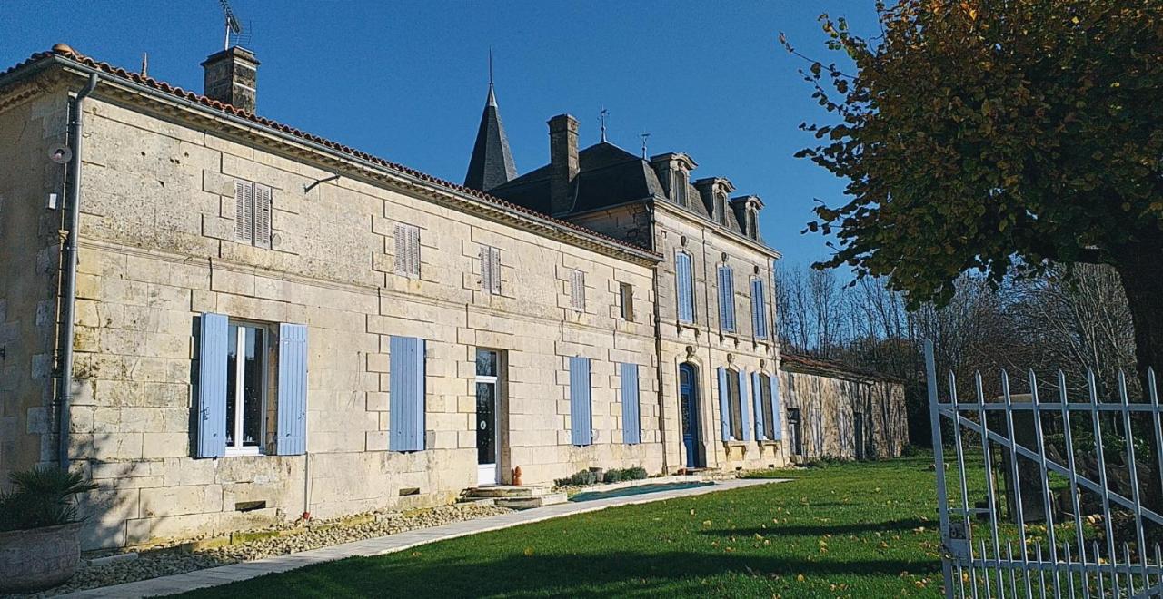 Domaine Du Grand Ormeau Bed & Breakfast Semillac Bagian luar foto