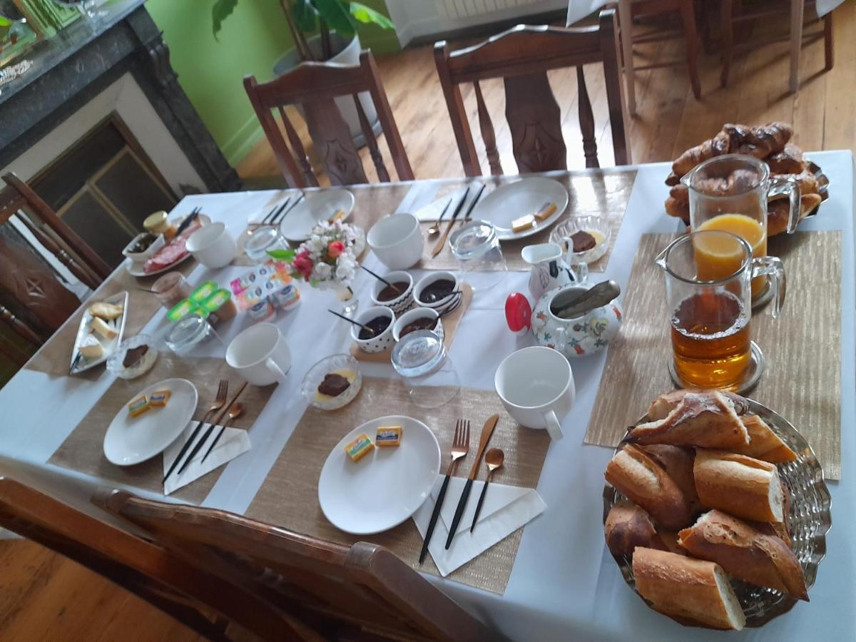 Domaine Du Grand Ormeau Bed & Breakfast Semillac Bagian luar foto